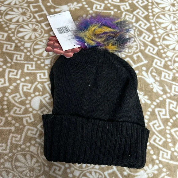 BETSEY JOHNSON RAINBOW POM POM BEANIE HAT HEART LOGO NWT - Picture 5 of 5